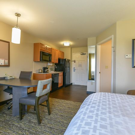 Candlewood Suites Medford By Ihg Zewnętrze zdjęcie