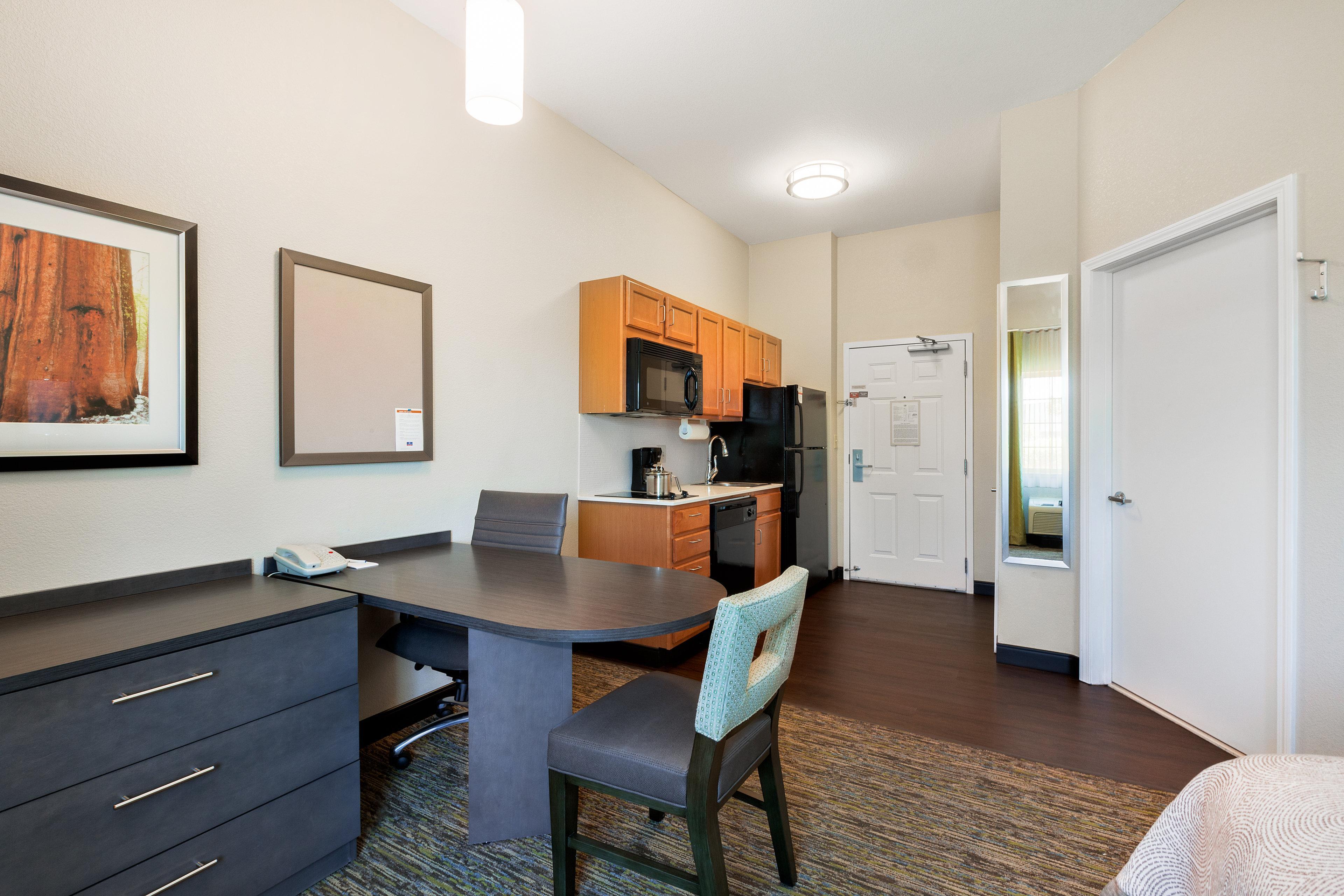 Candlewood Suites Medford By Ihg Zewnętrze zdjęcie