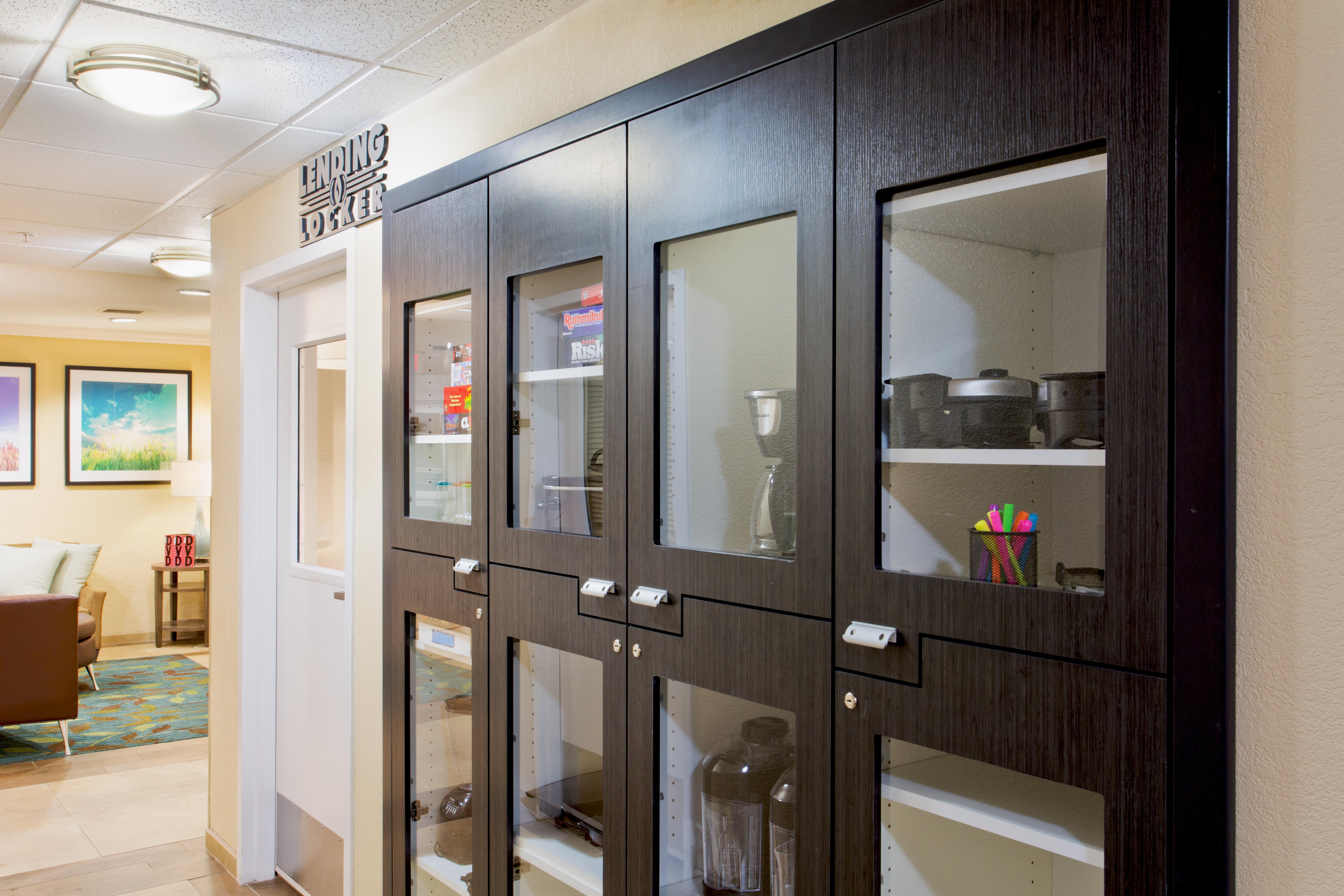 Candlewood Suites Medford By Ihg Zewnętrze zdjęcie