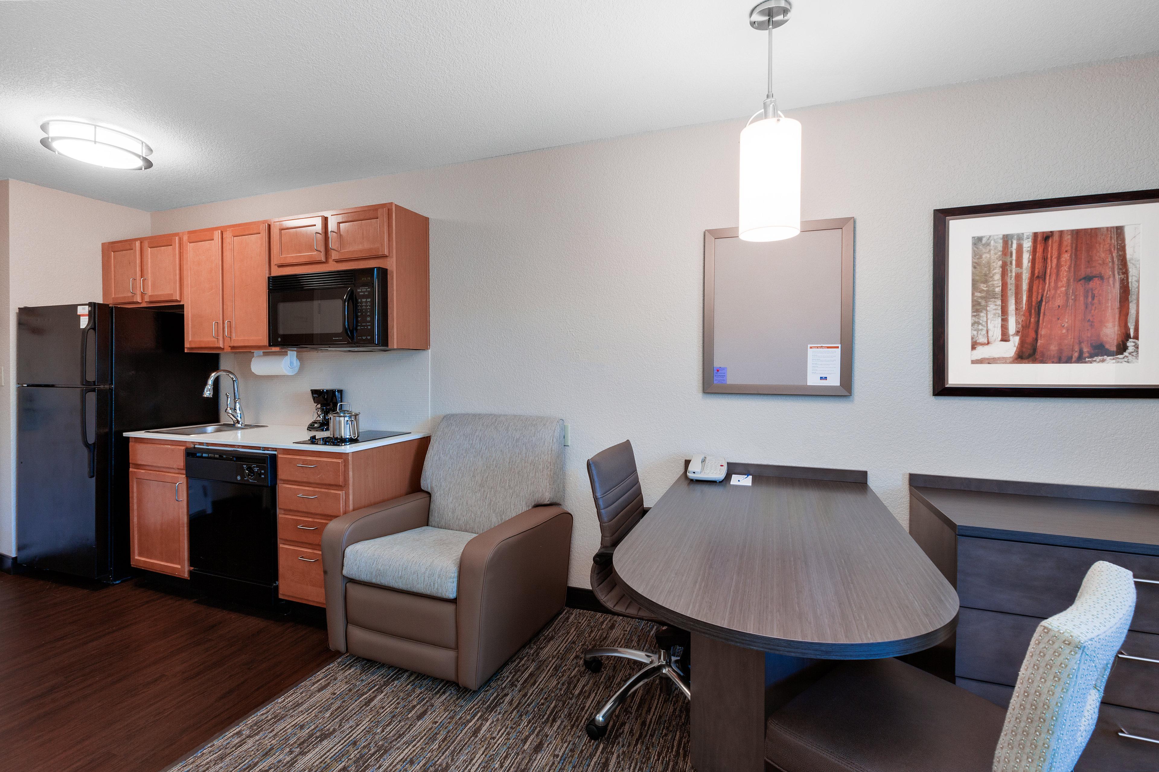 Candlewood Suites Medford By Ihg Zewnętrze zdjęcie