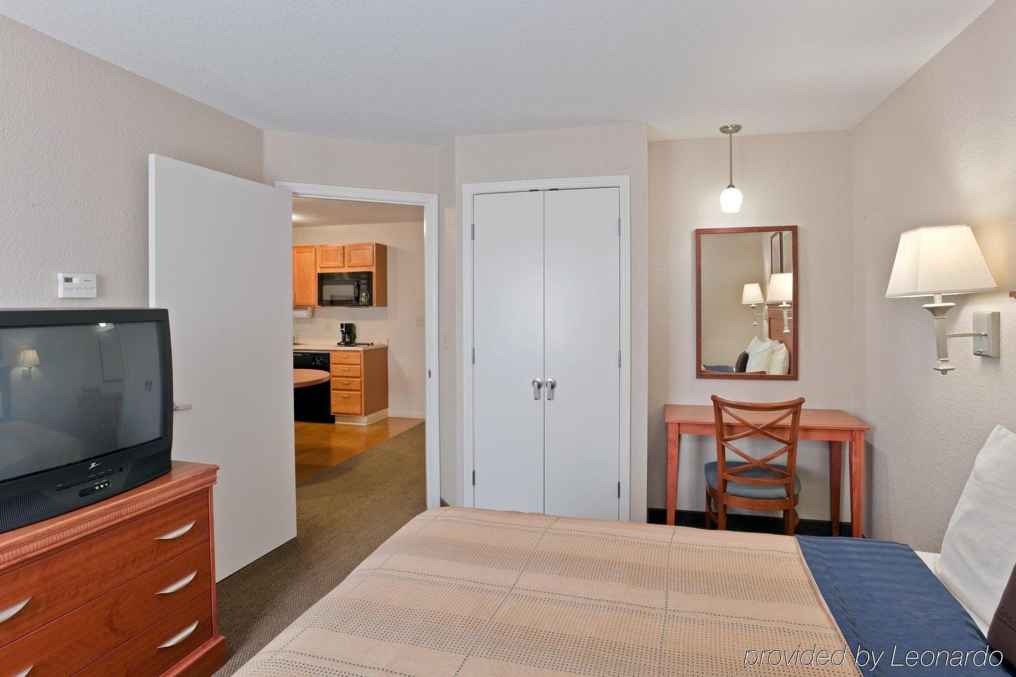 Candlewood Suites Medford By Ihg Zewnętrze zdjęcie
