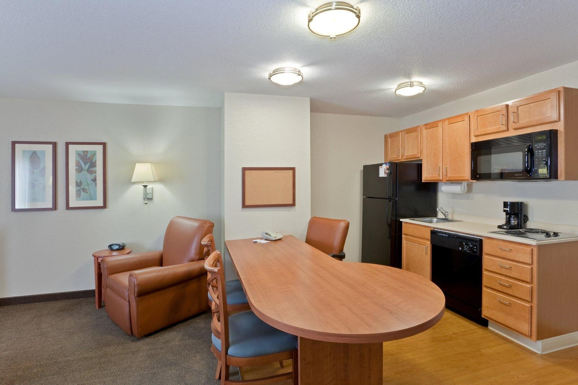 Candlewood Suites Medford By Ihg Zewnętrze zdjęcie